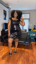 Load image into Gallery viewer, Black Sequin Dress (18/20)
