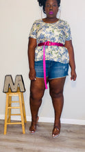 Load image into Gallery viewer, New Look Inspire Floral Top (22)

